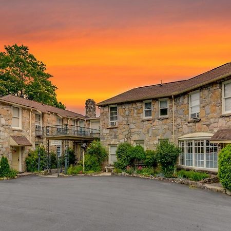 Echo Mountain Inn Hendersonville Exterior foto