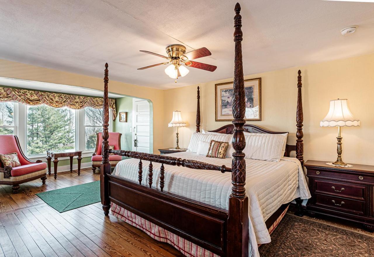 Echo Mountain Inn Hendersonville Exterior foto